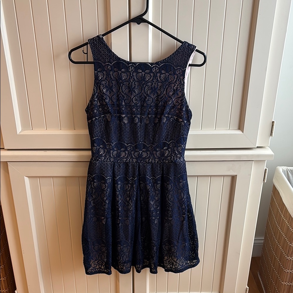 Navy Lace Sleeveless Dress
